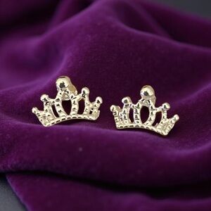 Silver Crown Earrings – Regency-Inspired Royal Statement Jewelry